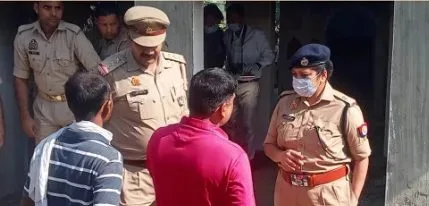 शाहजहांपुर में मंदिर परिसर में दो सेवादारों के शव मिलने से हड़कंप, हत्या के बाद जलाने की आशंका ...