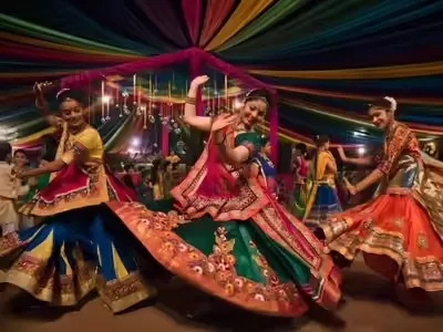  गरबा से पहले छत्तीसगढ़ में सियासी-पारंपरिक हलचल, वक्फ बोर्ड और बजरंग दल आमने-सामने ...