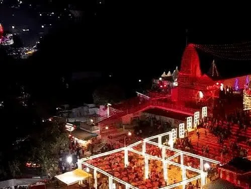 मां बम्लेश्वरी के नाम और इतिहास पर अलग-अलग मान्यताएं, लोककथा से गोंडवाना संस्कृति तक जुड़ा है मंदिर का गौरवशाली अतीत ...