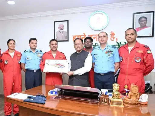 छत्तीसगढ़ राज्योत्सव में दिखेगा वायुसेना की ‘सारंग’ टीम का दम, रायपुर के आसमान में हेलिकॉप्टरों से होगा रोमांचक एयर शो ...