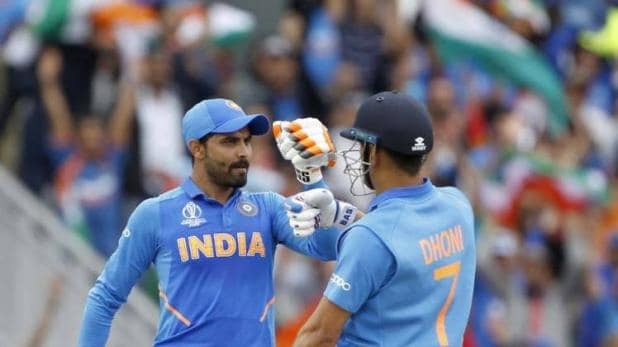 dhoni - JADEJA