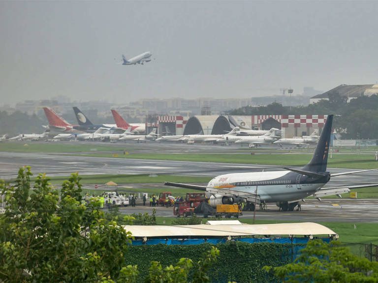 mumbai-airport-runway-pti