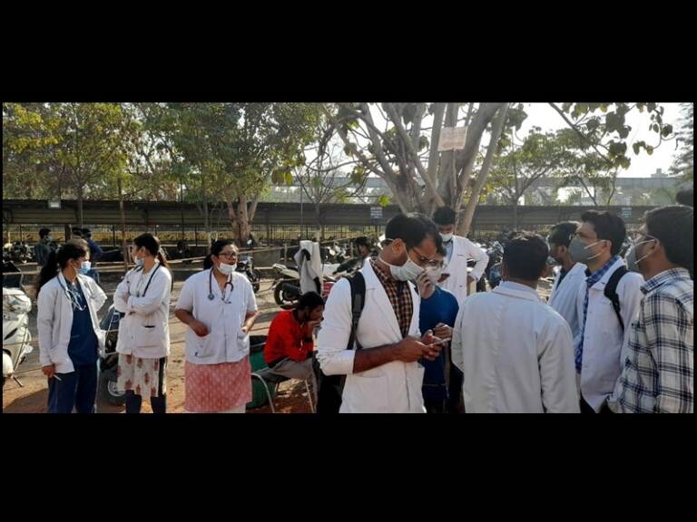 23_02_2021-hospital_service_affected_raipur_2021223_123321