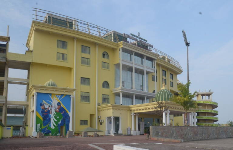4-_shahid_virnarayan_international_cricket_stadium