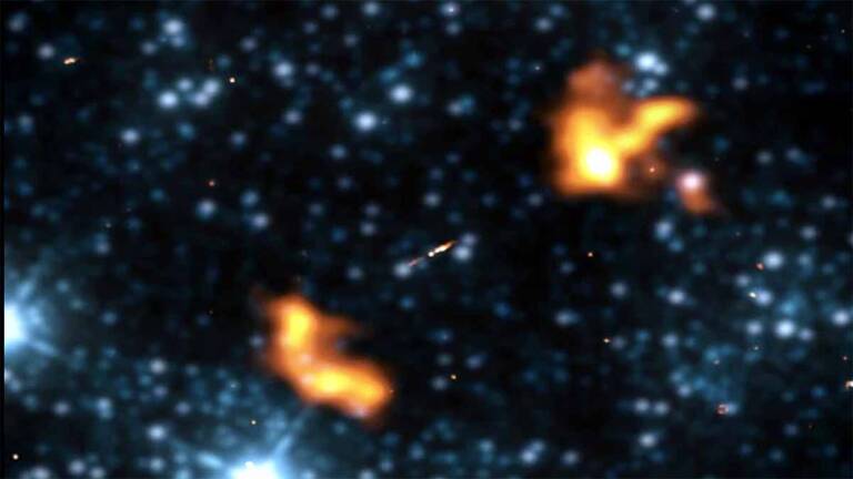 तारे खबर में: अंतरिक्ष में मिली अब तक की सबसे बड़ी गैलेक्सी,लंबाई है 1.63 करोड़ प्रकाश वर्ष,शोधार्थी मार्टिन ओई और उनके साथियों की खोज, और क्या है ख़ास पढ़े खबर…