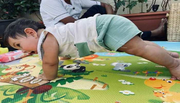 1190719-jeh-ali-khan-yoga