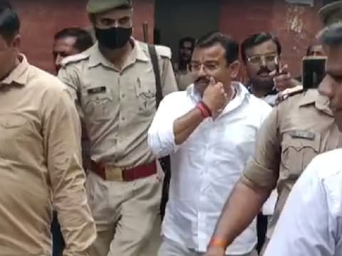 tikunia-Ashish-Mishra-1200