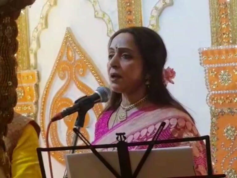 listen to Hema Malini's bhajan in Vrindavan