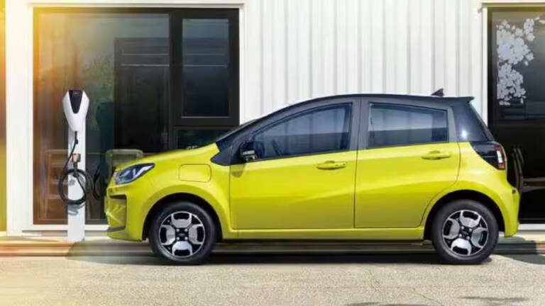 1624001-electric-car