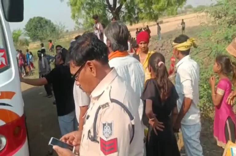 1004-KGN-MAJDUR-VAHAN-PALTA-R1