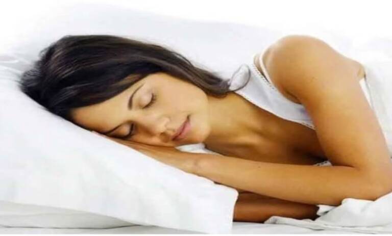 Sleepiness-after-lunch-780x470