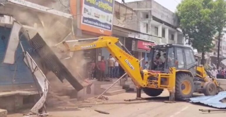 BULLDOZER-780x405