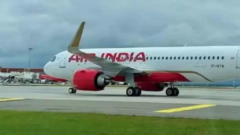 air-india-b787-door-issue--608105841