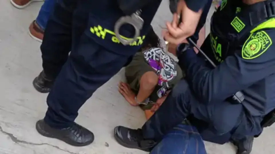 -attack-on-presidential-candidate-in-colombia-507928151