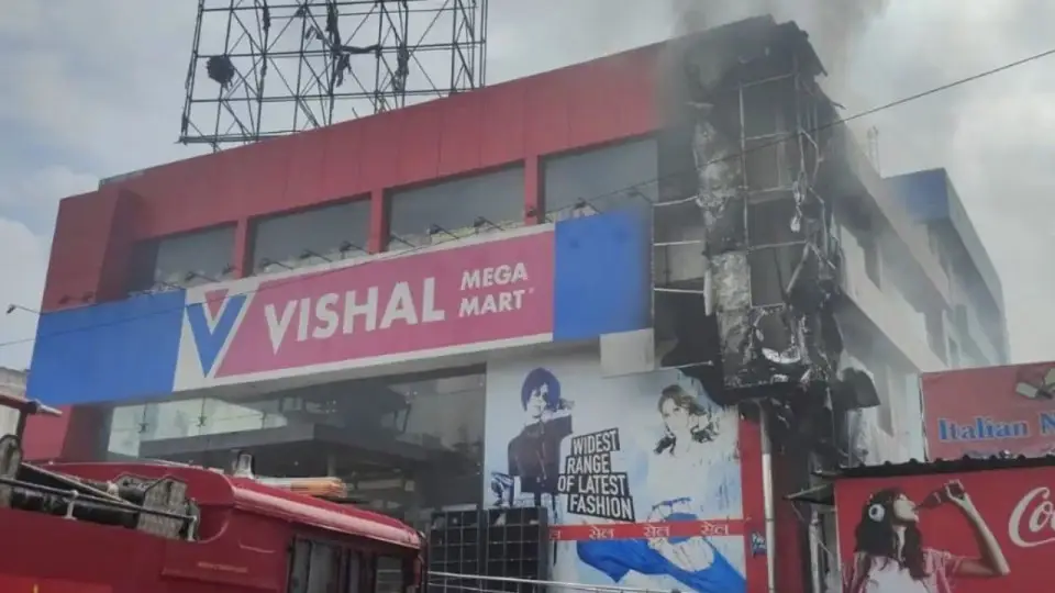delhi-vishal-mega-mart-outlet-1161026650