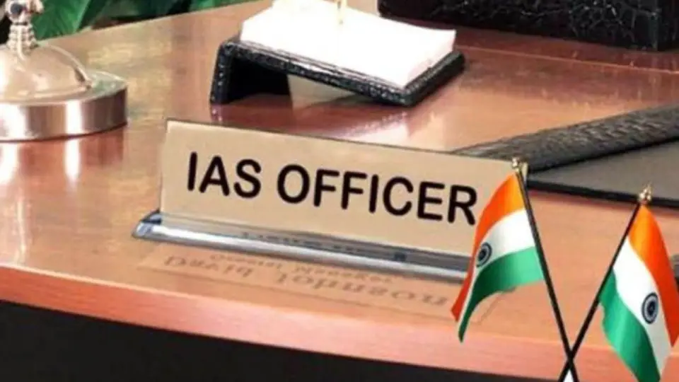 senior-ias-officers-transferred-488981776