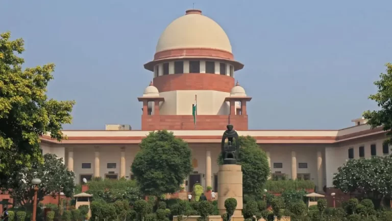 supreme-court-rejects-haryana-plea-for-whatsapp-summons--upholds-personal-notice-rule-1832024291