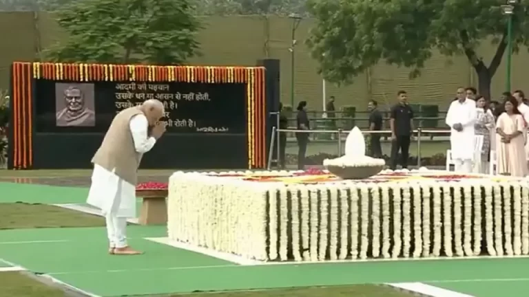 atal-bihari-vajpayee-death-anniversary-2036564728