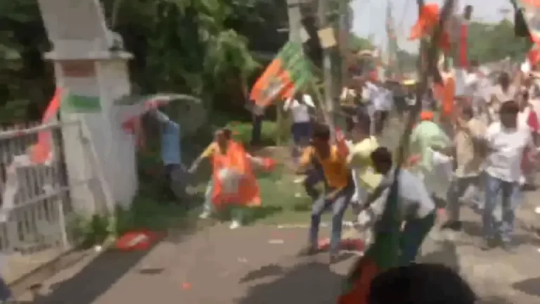clash-between-congress-and-bjp-1272784662