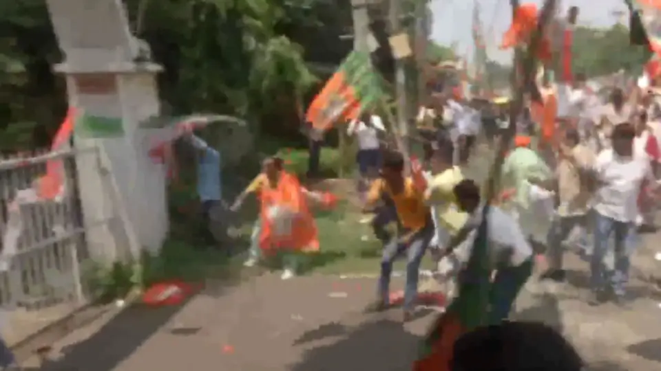 clash-between-congress-and-bjp-1272784662