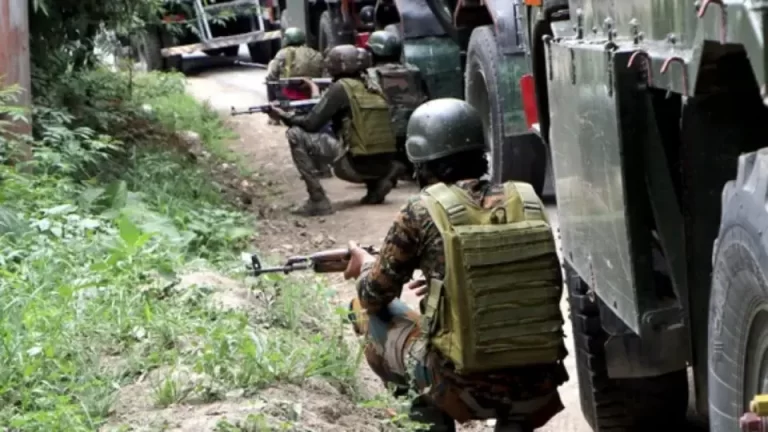 encounter-continues-in-kulgam-783073217