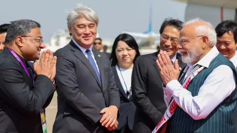pm-modi-arrives-in-tokyo-71520765