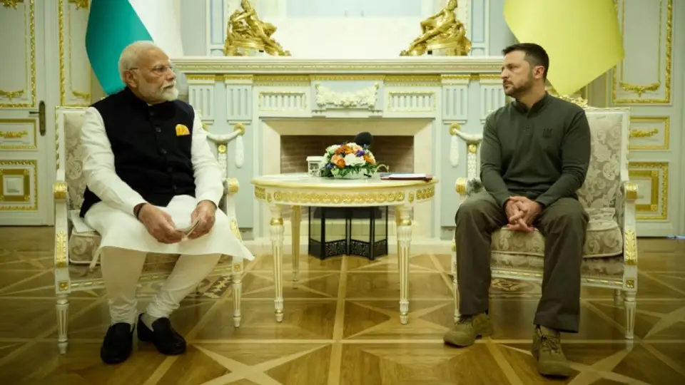 pm-narendra-modi-with-ukrainian-president-volodymyr-zelensky-152563325