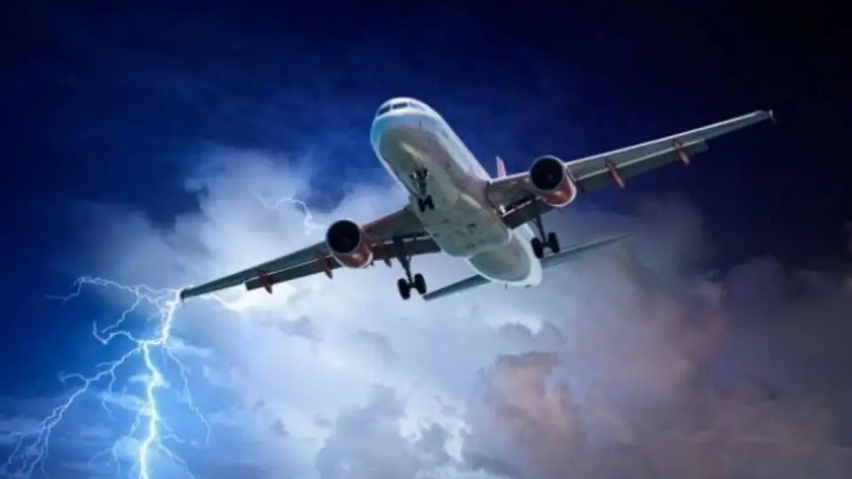 flights-diverted-due-to-bad-weather-1779529131