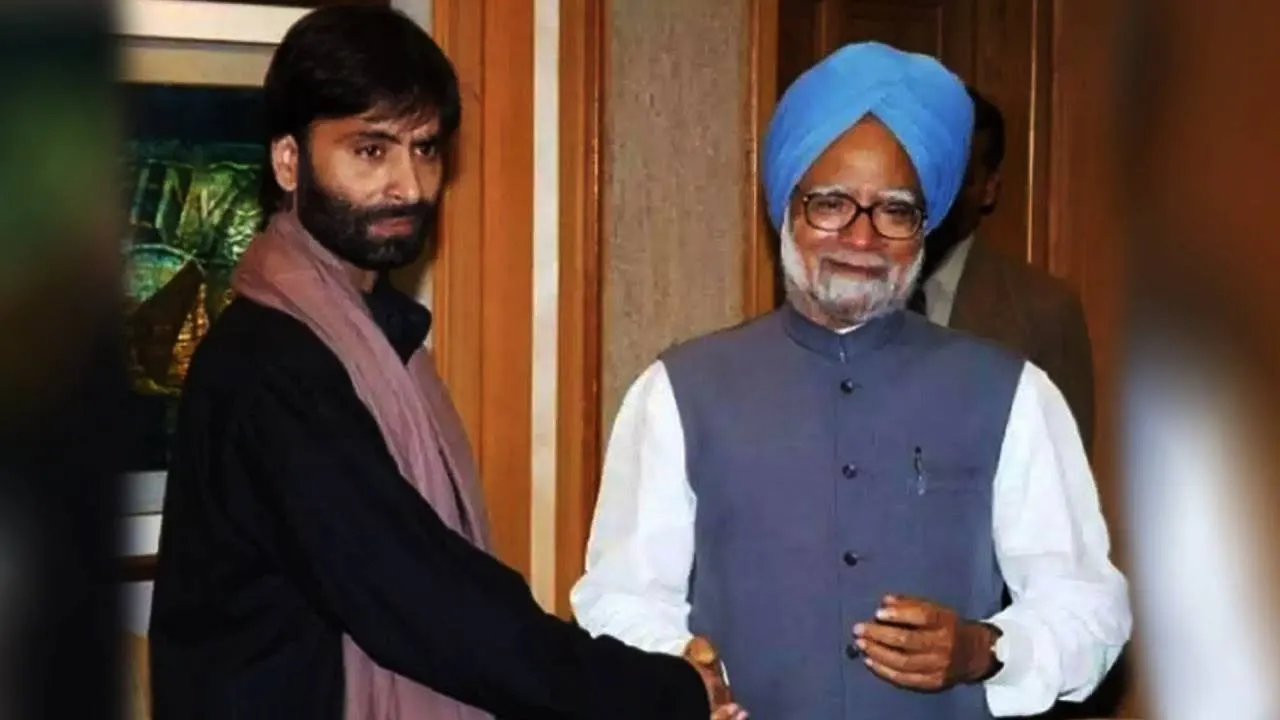 jklf-terrorist-yasin-malik-new-claims-regarding-manmohan-singh-2025-09-19-13-16-17