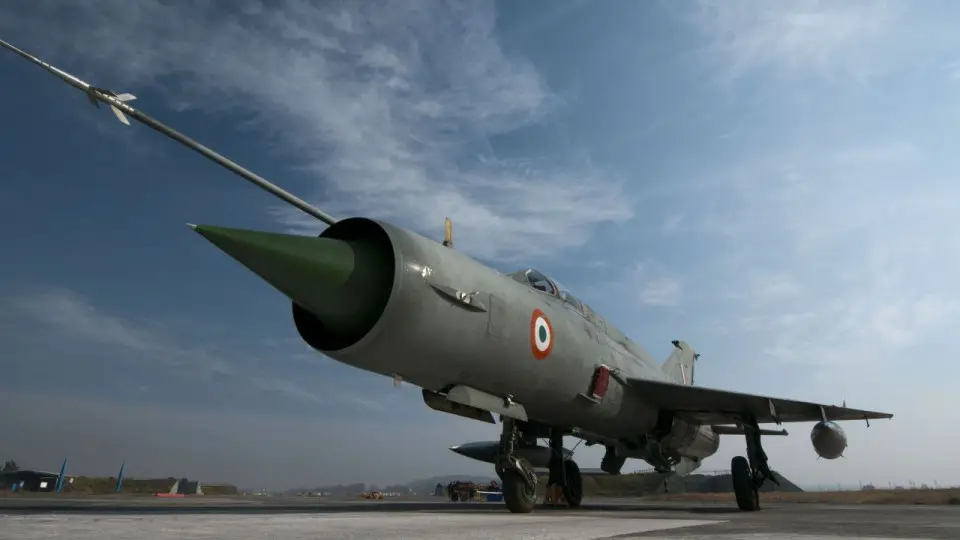 mig-21--2095519584