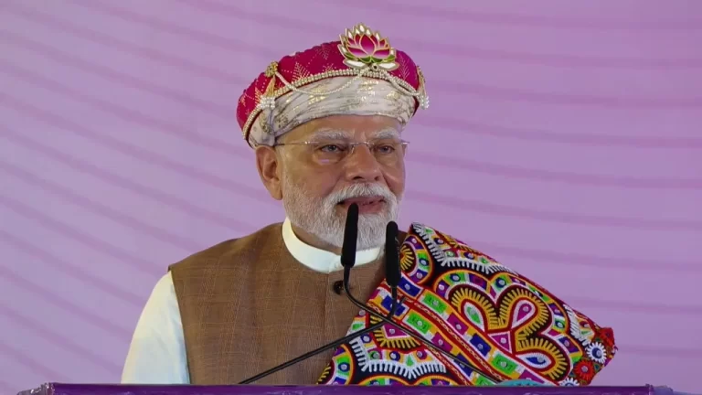 prime-minister-modi-in-dhar-2025-09-17-13-17-09