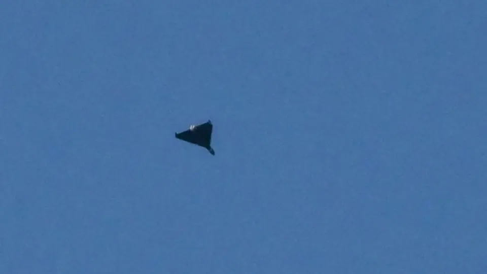 russian-drone-flies-during-drone-and-missile-strikes-in-kyiv--1150978803