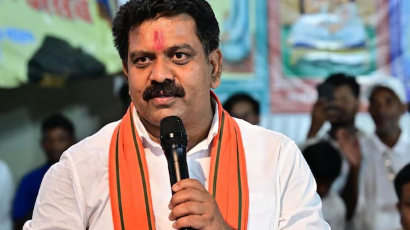 Home-Minister-Vijay-Sharma