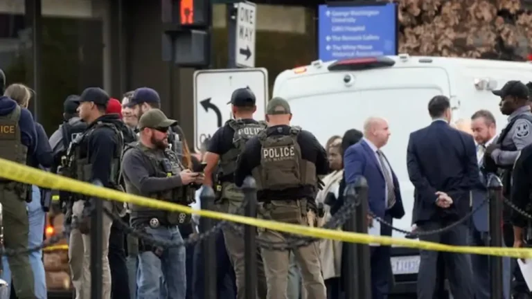 white-house-shooting--703872792