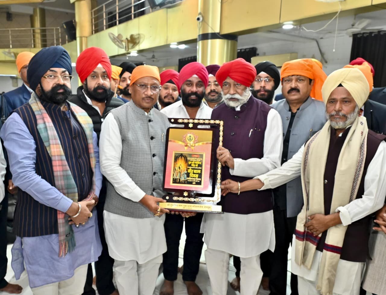 2025-12-27-11-54-50-27-28