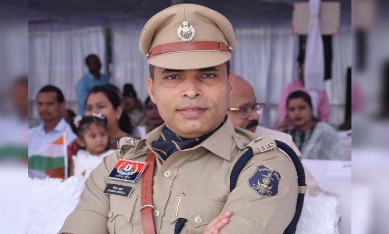 2552923-ips-jitendra-shukla