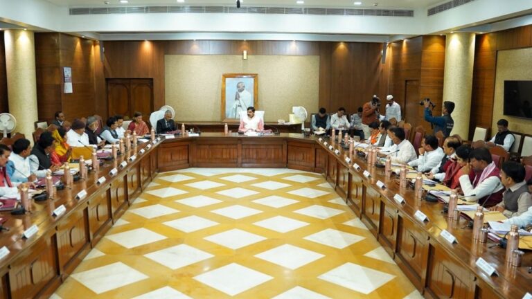 Mohan-cabinet-meeting