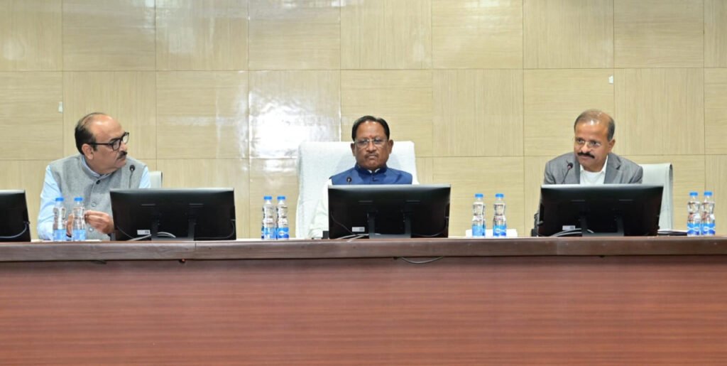 बस्तर अंचल से सतत संवाद, विकास और बुनियादी सुविधाओं के विस्तार से मजबूत होगा जनविश्वास : मुख्यमंत्री विष्णुदेव साय