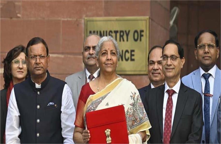 2026_1image_11_00_536230122nirmala-ll