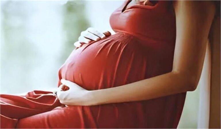 2026_2image_12_20_220396092pregnantwoman-ll