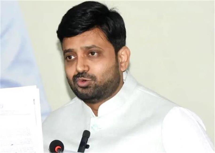 2026_2image_19_08_4791136221-ll