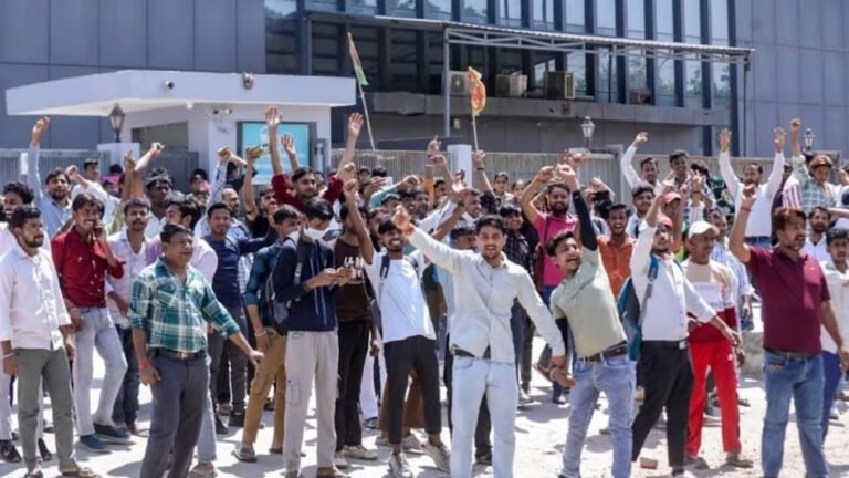 2026_4image_07_05_367473900noidaprotest