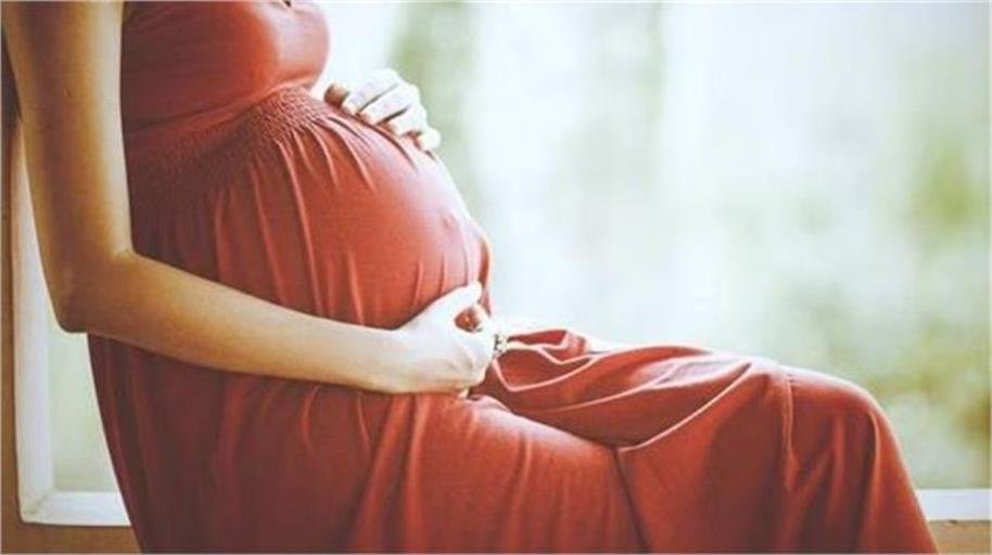 2026_4image_15_07_230740335pregnentwoman-ll