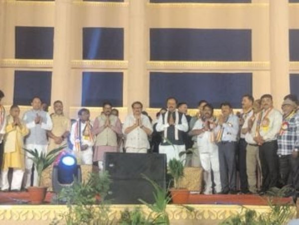 90d42bd51e6b13c5dcd7f3418ae8ef83_1323561524_H@@IGHT_0_W@@IDTH_600