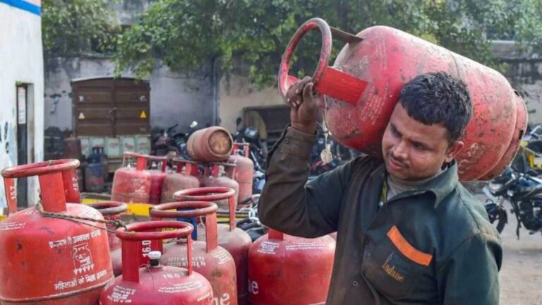 LPG-Cylinder-Rate-Hike-50-rupees-increase-in-the-price-of-domestic-kitchen-cylinder-768x432