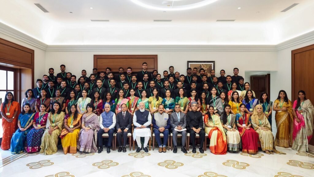 PM-Modi-IAS-officers-2-1536x864