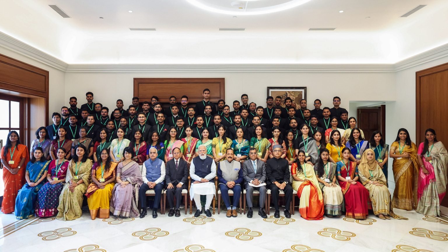 PM-Modi-IAS-officers-2-1536x864